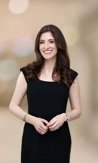 Dr. Daniella Anderson - Board-Eligible Plastic and Reconstructive Surgeon